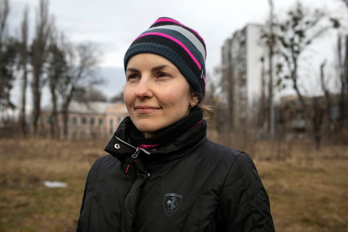 Majja Tavloej, een van de vier deelnemende vrouwen, wil haar familie kunnen beschermen
