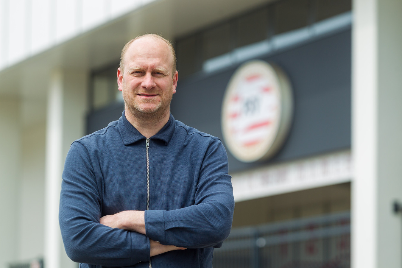 Rik Elfrink tien jaar PSV-watcher: 'Als ik op het terras zit met een leuke  vrouw en Luuk de Jong wordt verkocht, moet ik aan de bak' | Foto | ed.nl