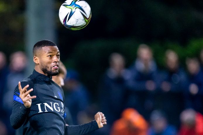 Georginio Wijnaldum tijdens een training van Oranje