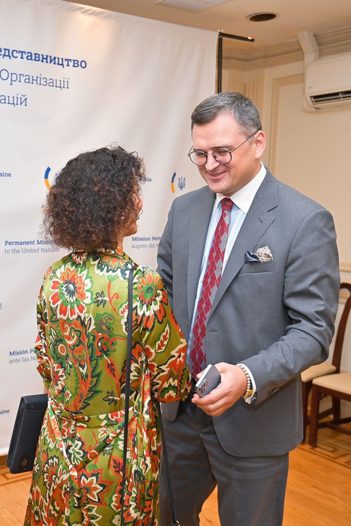 Minister van Buitenlandse Zaken Hadja Lahbib (MR) en haar Oekraïense ambtgenoot Dmytro Koeleba in New York.