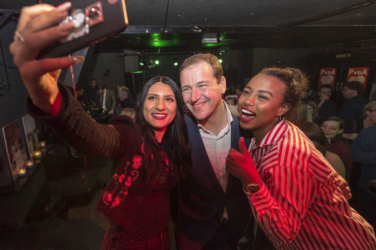 Lodewijk Asscher van de PvdA tijdens de uitslagenavond na afloop van de gemeenteraadsverkiezingen. Beeld anp