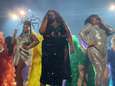 KIJK. Lizzo neemt dragqueens mee op podium in Tennessee uit protest