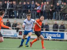 Twee rode kaarten nekken Deurne tegen koploper Wittenhorst