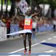 Huzarenstukje Kirui met prolongatie marathontitel
