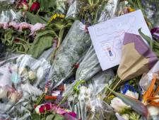 Nog meer bloemen voor Peter R. de Vries op plek schietincident