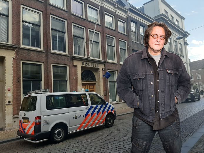 Columnist Kees Thies vindt dat Dordrecht een politiebureau in het centrum van de stad moet behouden.
