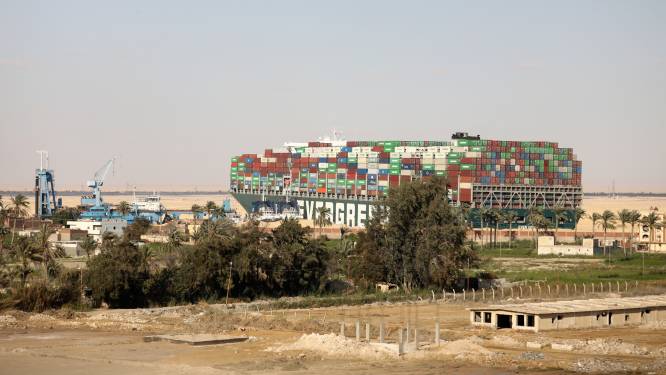 Containerschip dat Suezkanaal blokkeerde in beslag genomen door Egypte