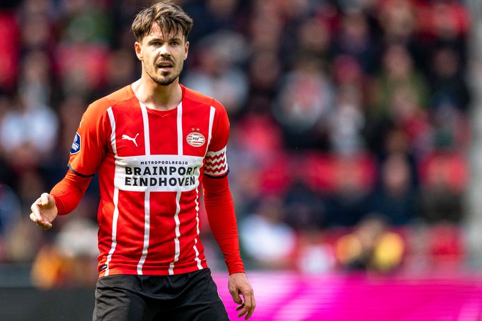 - Marco van Ginkel officially appointed PSV captain