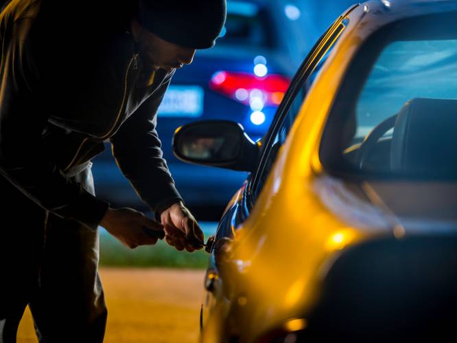 Brits onderzoek: “Parkeer je auto net wél op een donkere plek”