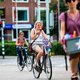 Ruim negenduizend boetes voor fietsers in de eerste twee maanden van appverbod