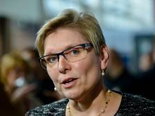 Station polaire: l'Arrêté Royal d'Elke Sleurs suspendu
