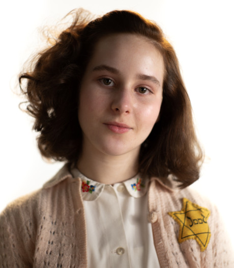 Regisseur nieuwe Anne Frank-film: ‘Je voelt aan den lijve hoe groot de angst  was’