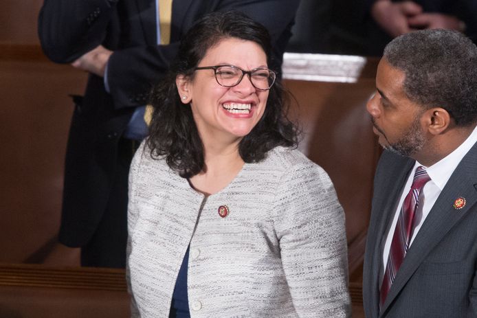 Rashida Tlaib, de andere moslima in het Amerikaans Congres (voor Michigan), noemt alle aanvallen op collega Ilhan Omar ‘schaamteloos’. Foto EPA