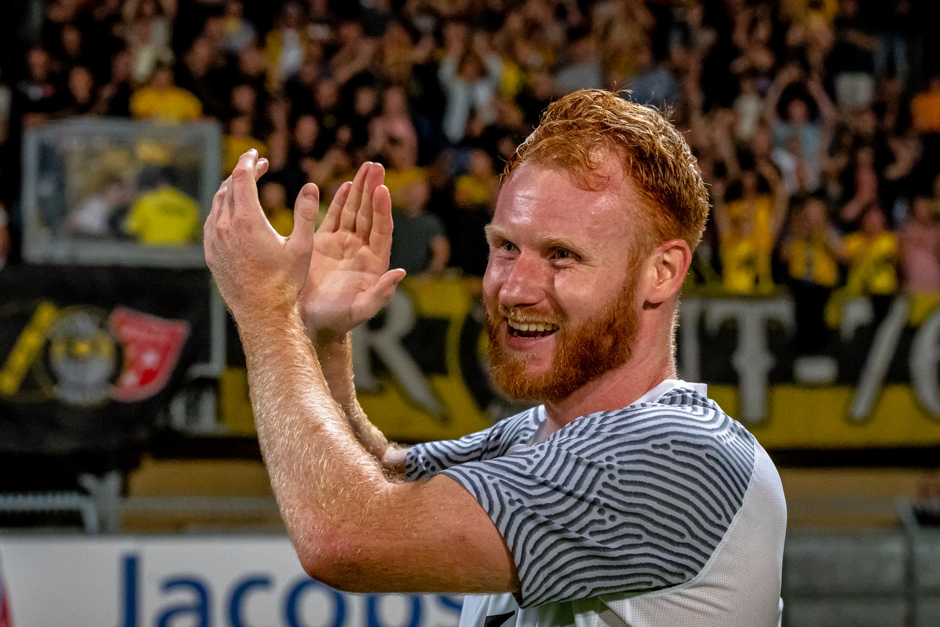 Van der Sande zelf ook verrast door prachtgoal ‘Alleen in de jeugd is