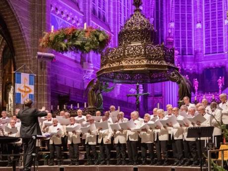 Muzikale ontmoeting tussen Mastreechter Staar en Groot Mannenkoor in Zwolle