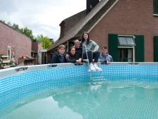 Het wonder van Lierderholthuis: hoe dit zwembad het huis van Andy en Daphne uit de brand hielp