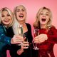 Met déze outfits en haartrends steel je de show tijdens de feestdagen
