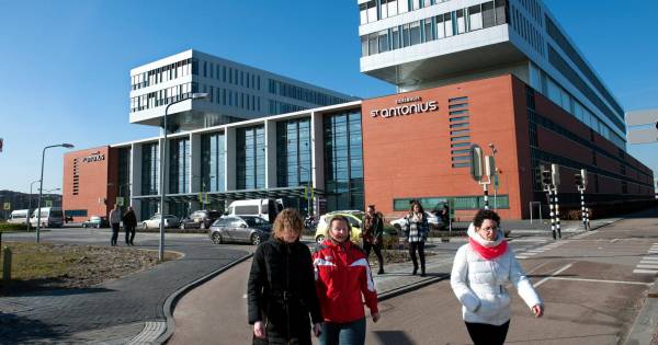 Grote stroomstoring Leidsche Rijn: ziekenhuis kort zonder stroom, publiek moet winkels verlaten