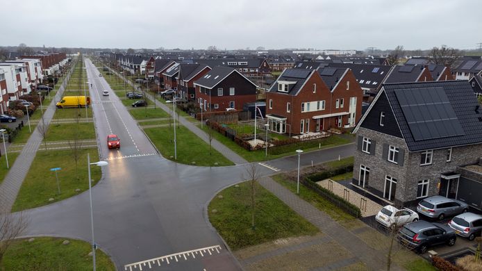 Inwoners van de wijk Zuidbroek in Apeldoorn worden geconfronteerd met fors hogere kosten voor het warmtenet.