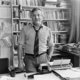 Rinus Ferdinandusse (1931-2022) was succesvol hoofdredacteur maar schreef het liefst thrillers