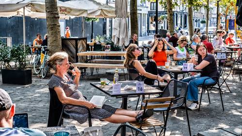 Versoepeling voor buitenactiviteiten? Van Ranst: Wandelingen met zes personen toelaten in plaats van met vier is een beslissing die politici makkelijker kunnen nemen”