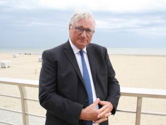 Koksijde neemt drastisch besluit over 300 asielzoekers: “Heel asielcentrum moet binnen drie maanden weg”