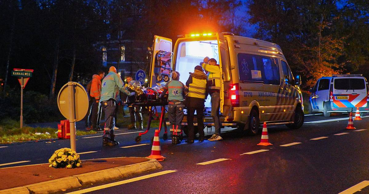 Fietser ernstig gewond naar het ziekenhuis na ongeluk op Kanaalweg in Laag-Soeren.