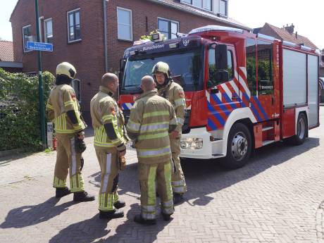 Emmer in Bunschotense woning vat vlam: aanwezig kind krijgt beer als troost