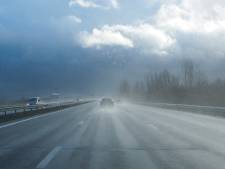 ‘Waarom staan er dwarsstrepen op de snelweg in het buitenland?’