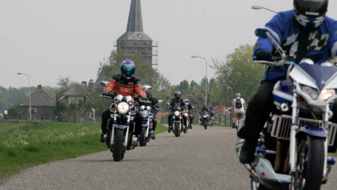 ‘Borden tegen motorlawaai helpen niet, wellicht Maasdijk afsluiten tijdens piekmomenten’