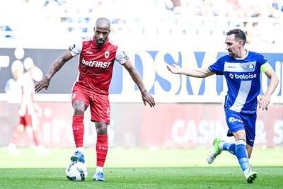 Penalty manqué, buts annulés: un choc animé, mais sans vainqueur entre La Gantoise et l'Antwerp