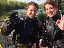 Vrouw (28) die tweelingzus redde van krokodilaanval: ‘Het was puur adrenaline’