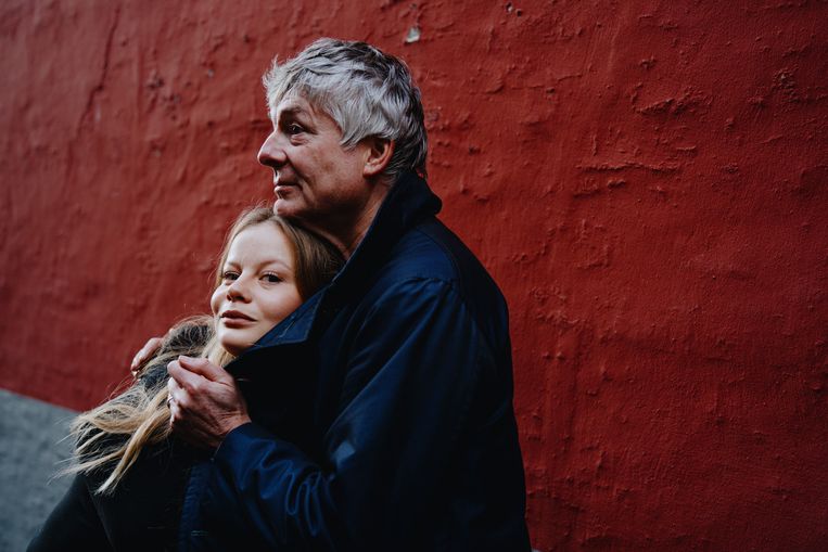 Luc en Aurelie Zeebroek, vader en dochter. Beeld Wouter Van Vooren