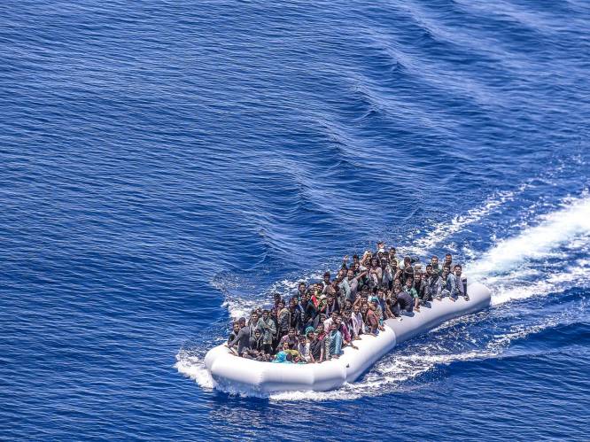 Zowat 400 migranten aangekomen op Siciliaans strand