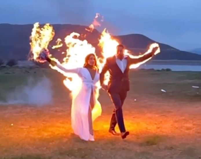 Gabe Jessop en Ambyr Bambyr staken zichzelf in brand tijdens hun huwelijksfeest.