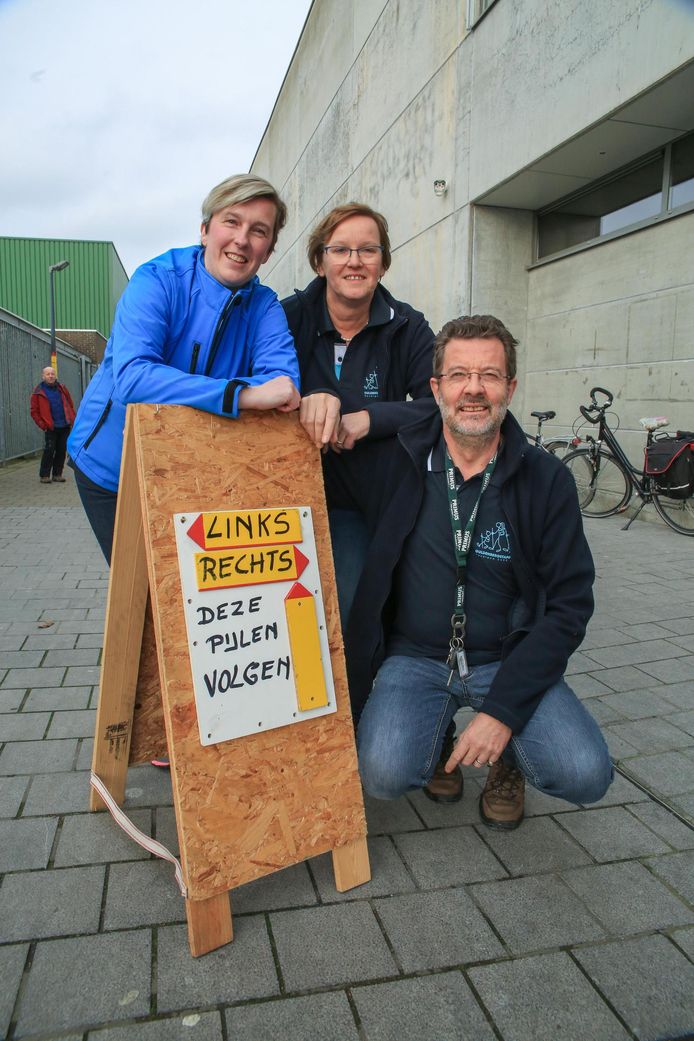 Secretaris Valerie Couckuyt, voorzitter Isabelle Eggermont en penningmeester Martin Goossens van De Guldenstappers.