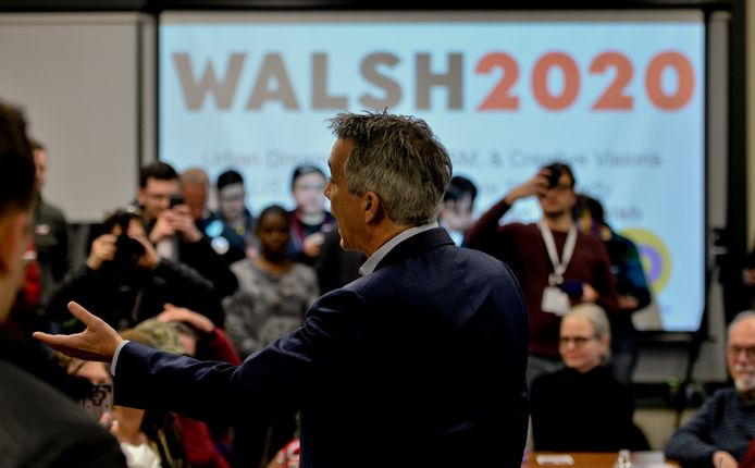Zelf stemde Walsh in 2016 voor Trump. Hij verontschuldigde zich vandaag dat hij mee had geholpen een "ongeschikte oplichter" in het Witte Huis te brengen.