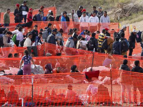 Crisis aan Mexicaanse grens door miljoenen migranten: VS overweegt strenger asielbeleid
