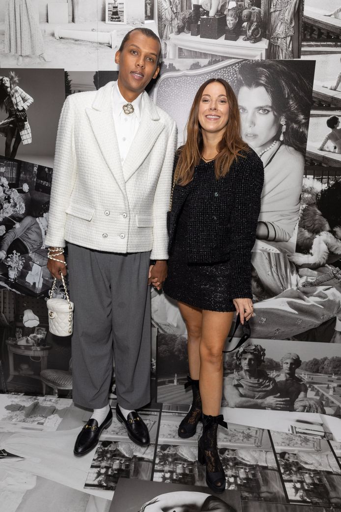 Stromae en Coralie Barbier tijdens de modeshow van Chanel.