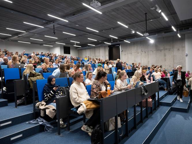 Antwerpse hogeschool gaat samenvattingen verkopen aan studenten