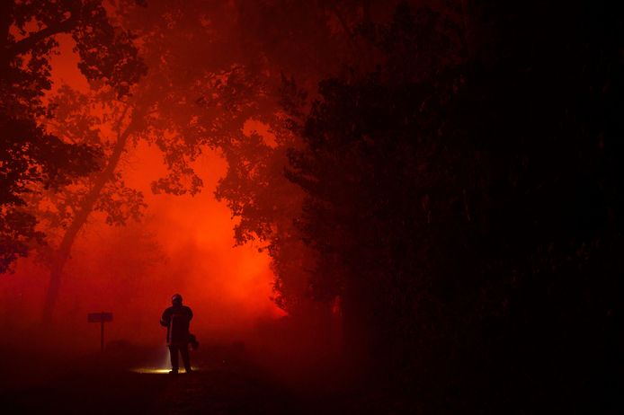 Archiefbeeld. Frankrijk werd vorige zomer geteisterd door hevige bosbranden.