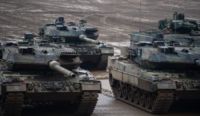 Duitse tanks tijdens een militaire oefening.