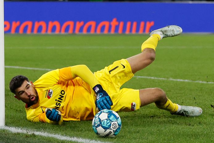 Mathew Ryan maakte zijn debuut voor AZ.