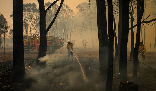 Apps die brandhaarden simuleren en gecontroleerde branden: wat kan Europa leren van de Australische branden?
