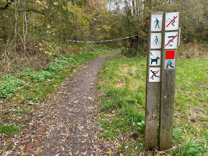 In het natuurdomein Broek heeft de politie een deel van de omgeving afgezet in het kader van het onderzoek.