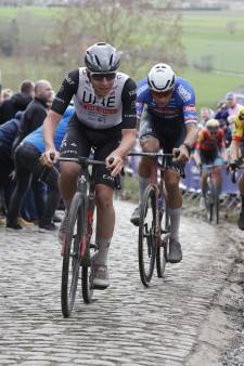 LIVE wielrennen | Van der Poel, Van Aert en Pogacar strijden in slotkilometers om eindzege E3 Classic