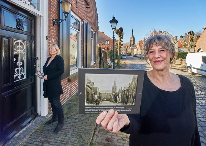 Paula Gerritsen (voorgrond) en Diny Oele hebben een historische route door het hart van Megen opgezet.
Fotograaf: Van Assendelft/Jeroen Appels