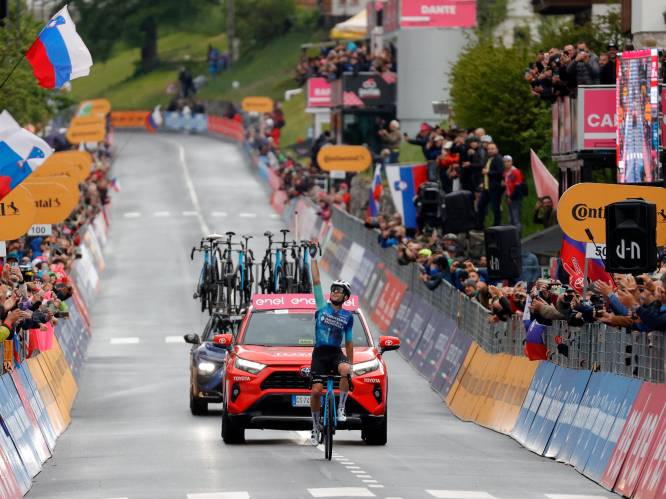 Een hele dag in de aanval: Zo won Vendrame de negentiende etappe in de Giro 