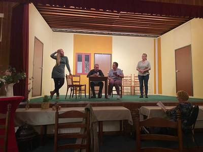 Toneelvereniging Gelselaar brengt blijspel met slechts vijf leden