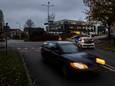 Angst voor gevaarlijke taferelen door afsluiting rotonde in Holten: ‘Ik durf mijn kinderen niet over straat te laten fietsen’